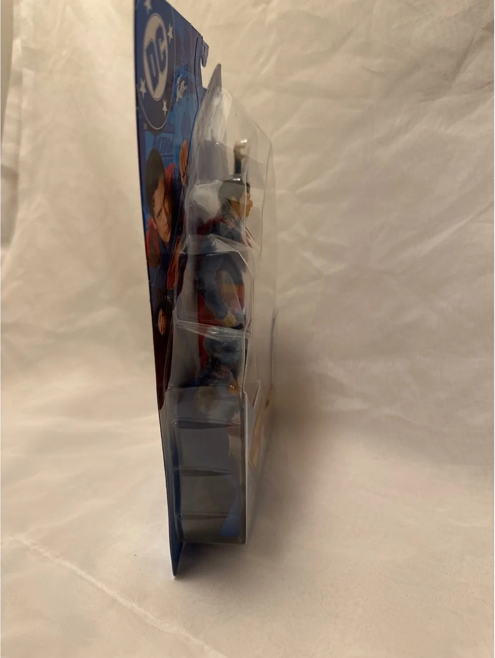 DC Superman Action Figure with Build-A-Figure Part